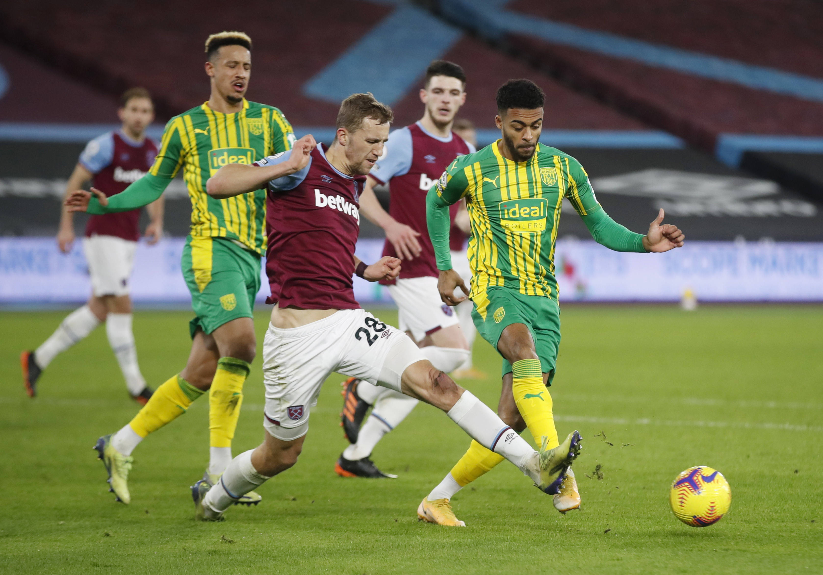 的潮流下 的潮流下